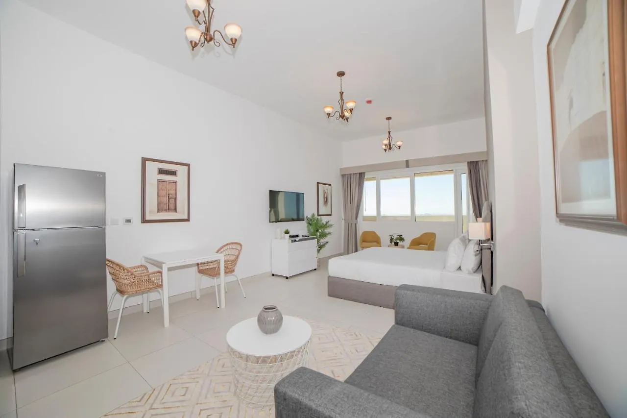 Fantastay Windsor Residence Luxury Studio W Balcony, Pool, Gym, Wifi, Sauna