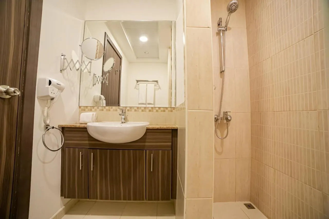 Fantastay Windsor Residence Luxury Studio W Balcony, Pool, Gym, Wifi, Sauna Apartment Dubai